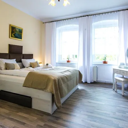 Apartamenty Izerskie - Ul. Wczasowa 8 Swieradow-Zdroj Exterior photo