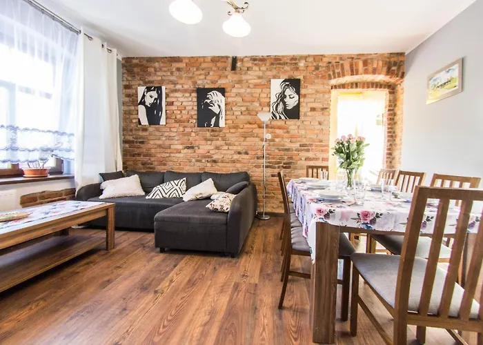 Apartamenty Izerskie - Ul. Wczasowa 8