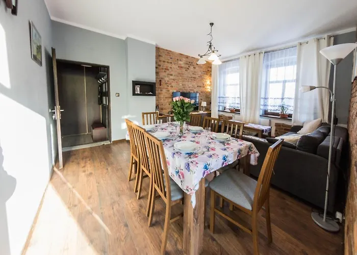 Apartamenty Izerskie - Ul. Wczasowa 8