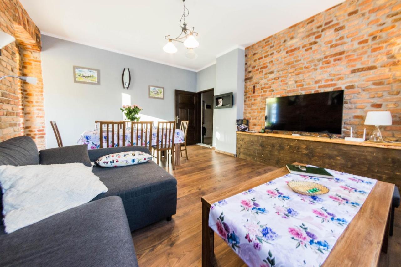Apartment Izerskie - Ul. Wczasowa 8 *